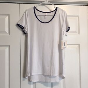 NWT LuLaRoe Classic Tee